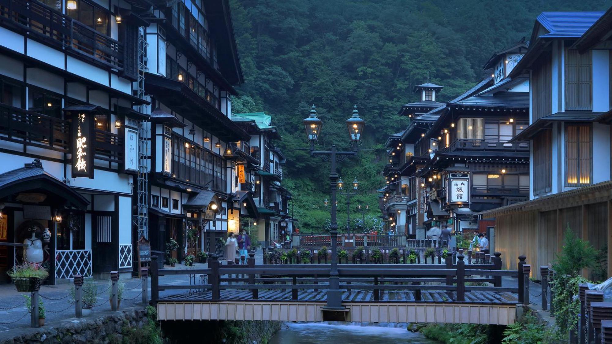 Ginzanso Hotel Obanazawa Exterior photo