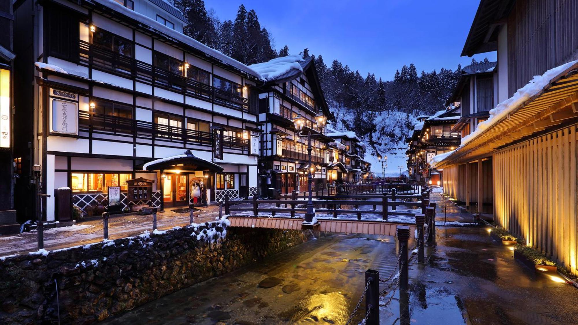 Ginzanso Hotel Obanazawa Exterior photo